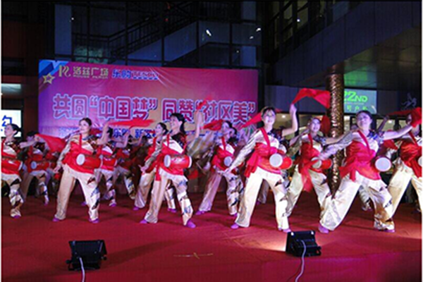 洛茲廣場以“周年巨惠，感恩回饋”為主題周年慶實況